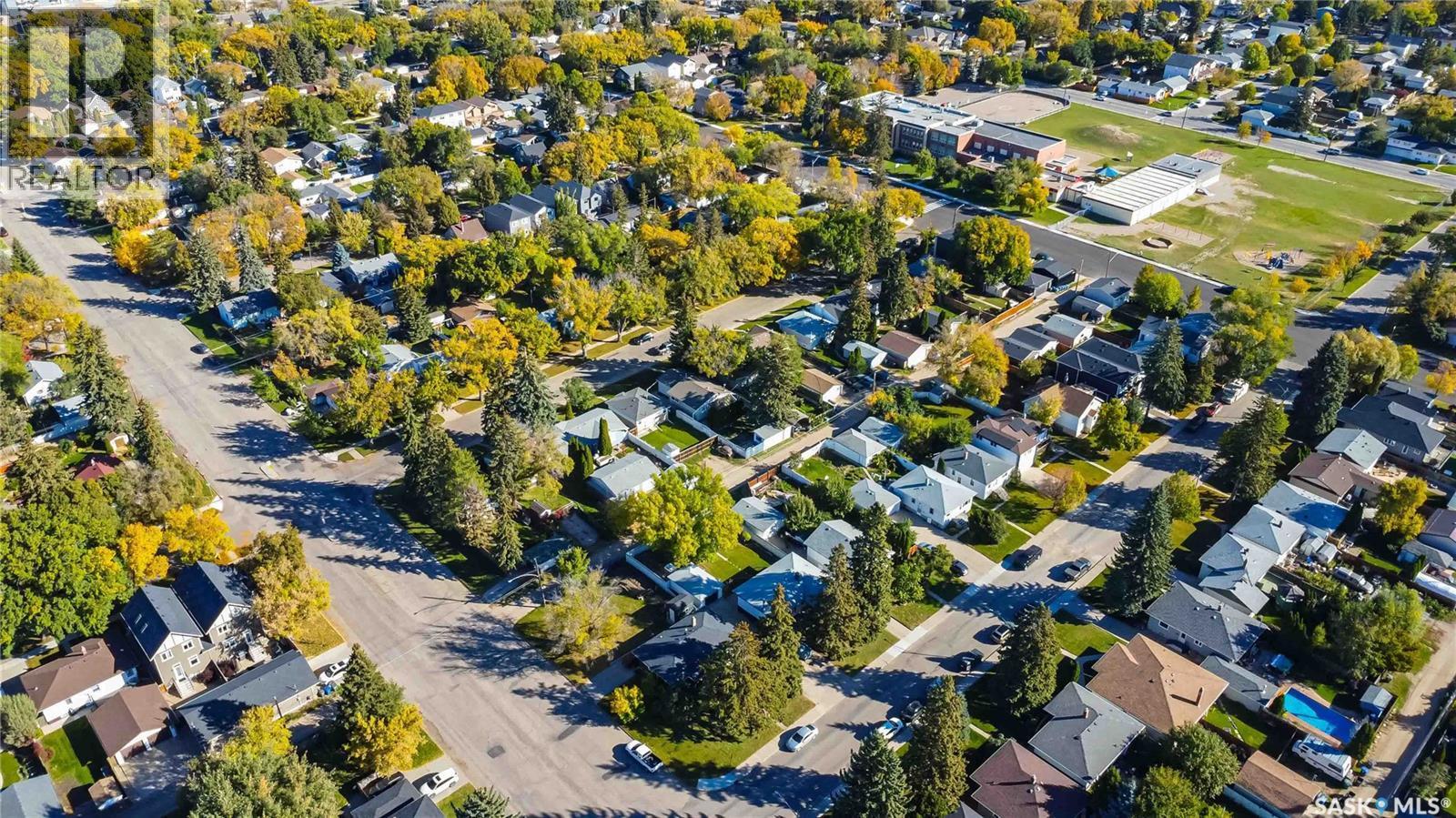 738 4Th Street E, Saskatoon, SK