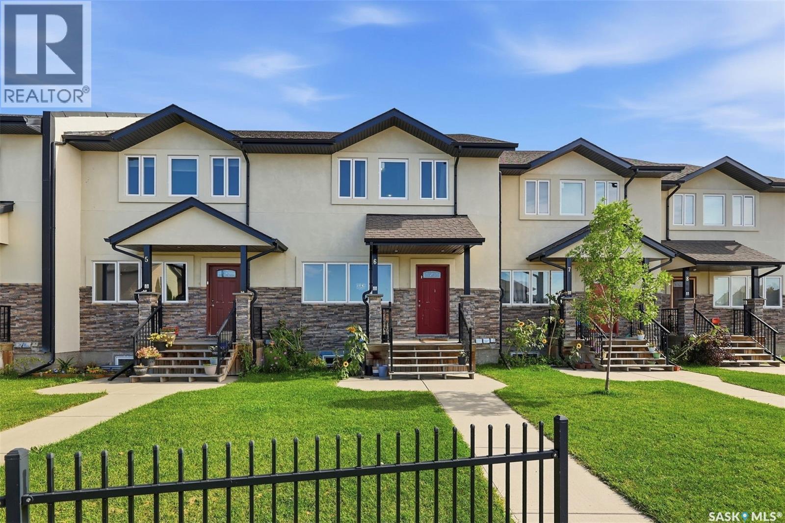 6 1703 Patrick Crescent, Saskatoon, SK