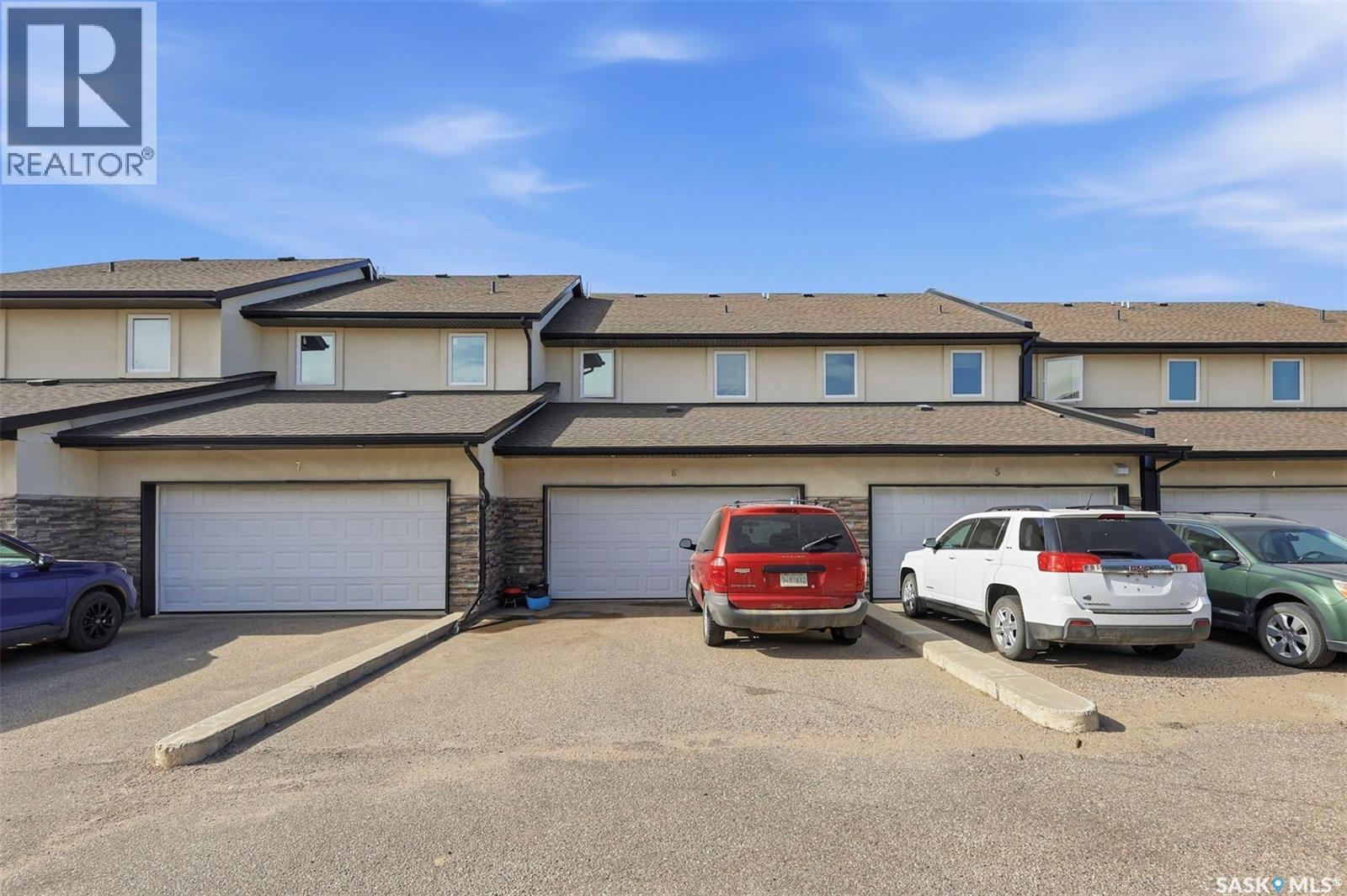 6 1703 Patrick Crescent, Saskatoon, SK