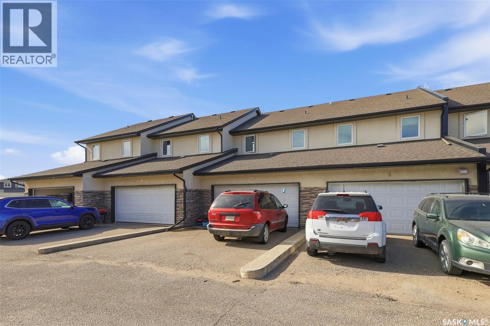 6 1703 Patrick Crescent, Saskatoon, SK