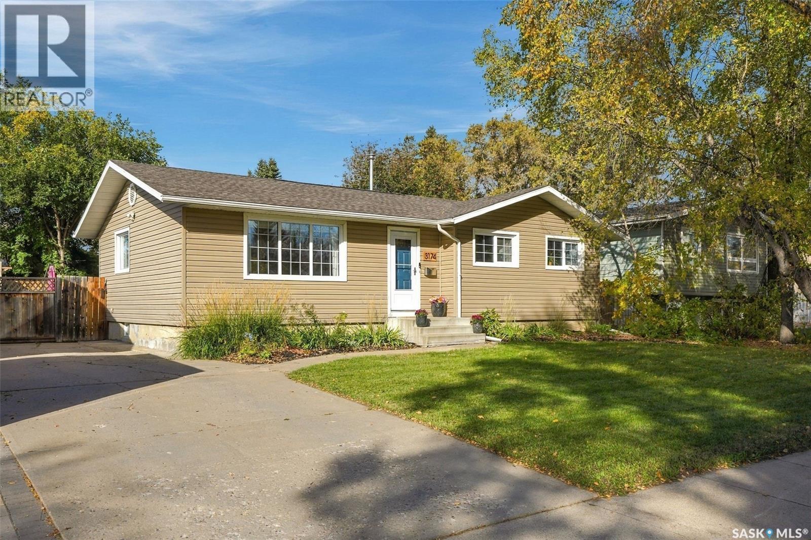 3174 Eastview, Saskatoon, SK