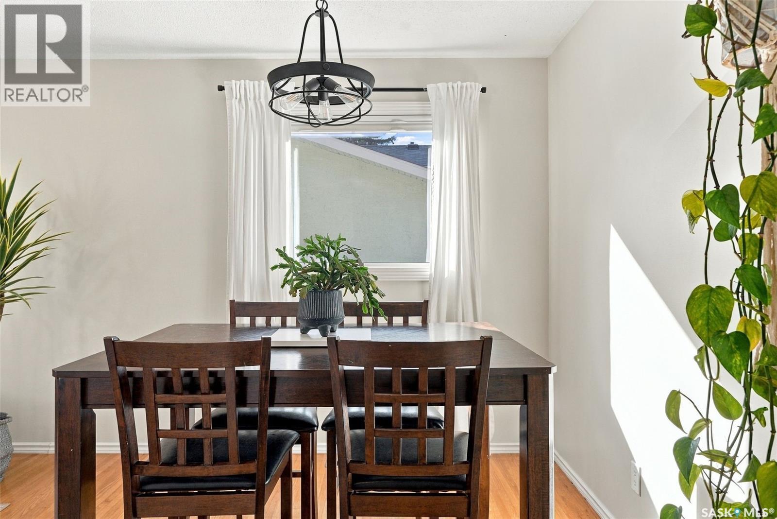 3174 Eastview, Saskatoon, SK