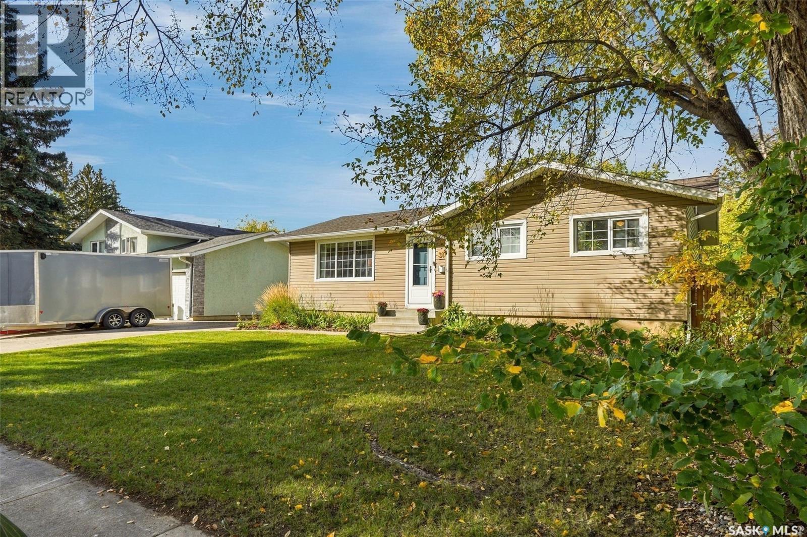 3174 Eastview, Saskatoon, SK