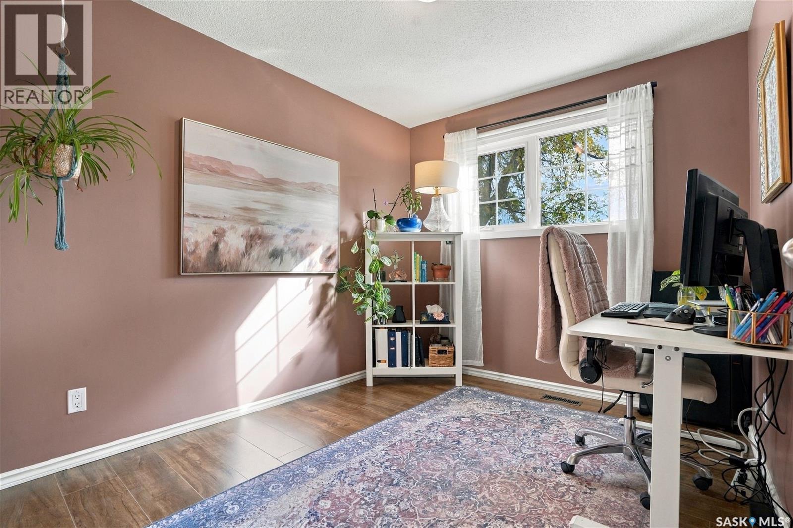 3174 Eastview, Saskatoon, SK