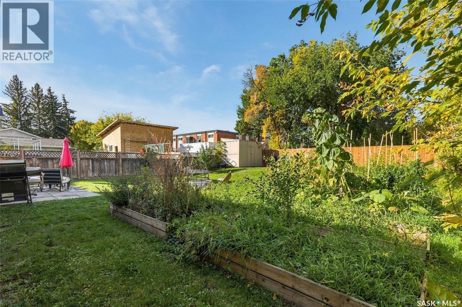 3174 Eastview, Saskatoon, SK