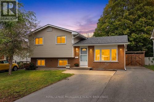 55 FOLGER STREET  Kingston (Rideau), ON K7K 4Y7