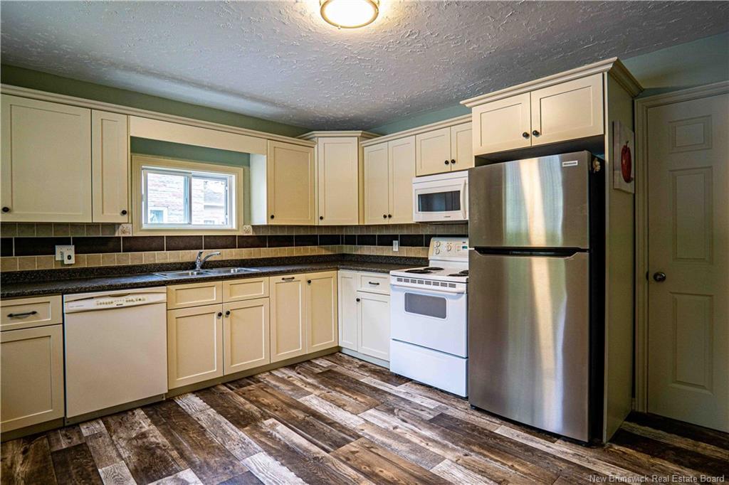 19 Victory Ave, Fredericton, NB