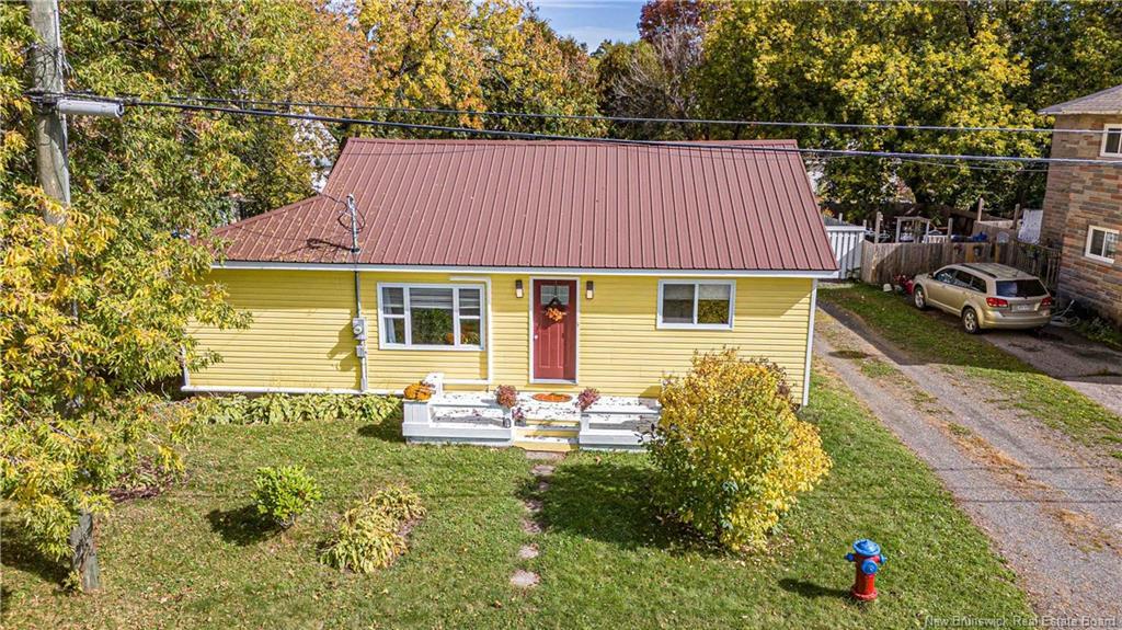 19 Victory Ave, Fredericton, NB