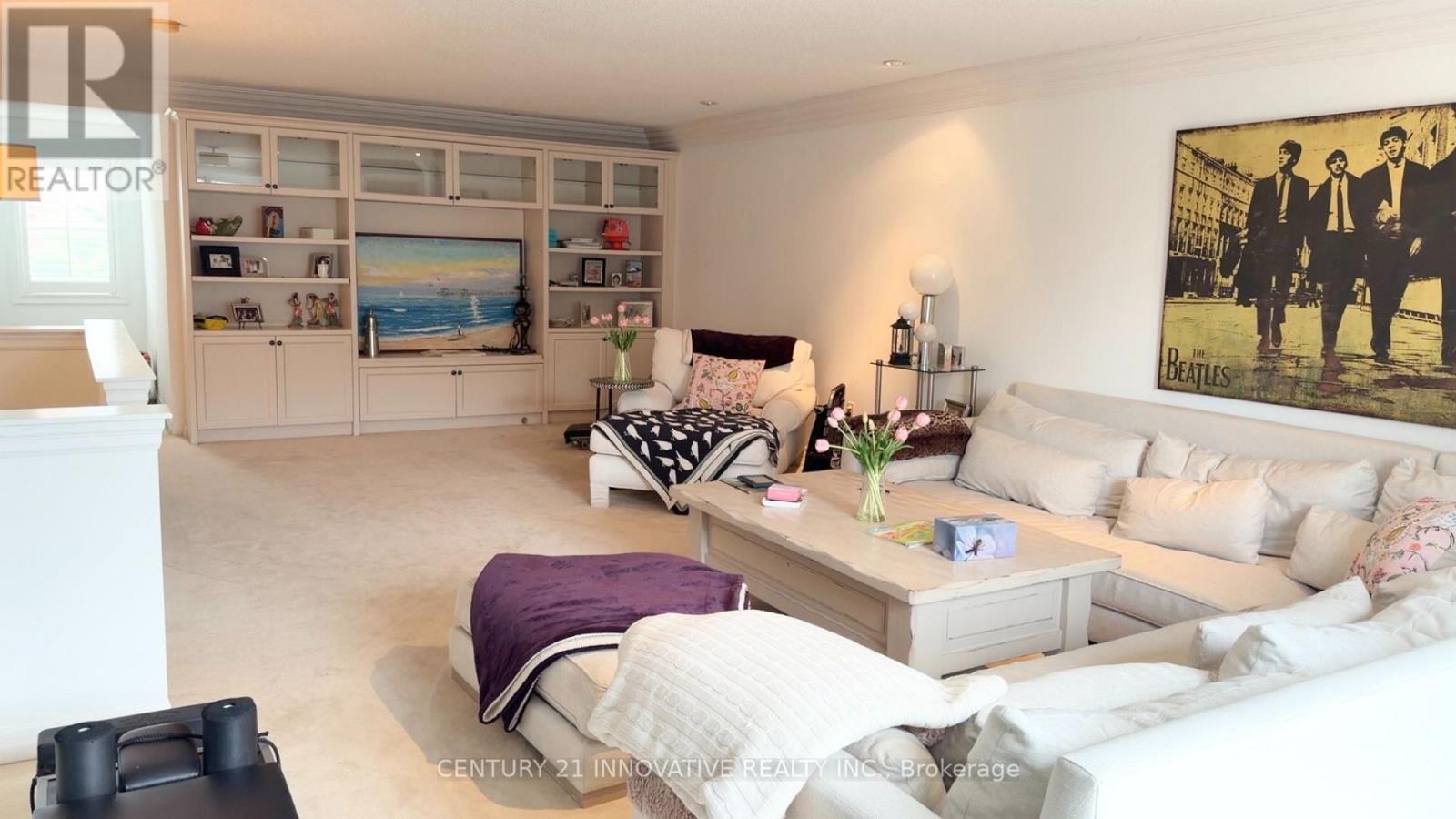 16 St Lawrence Drive, Mississauga, ON