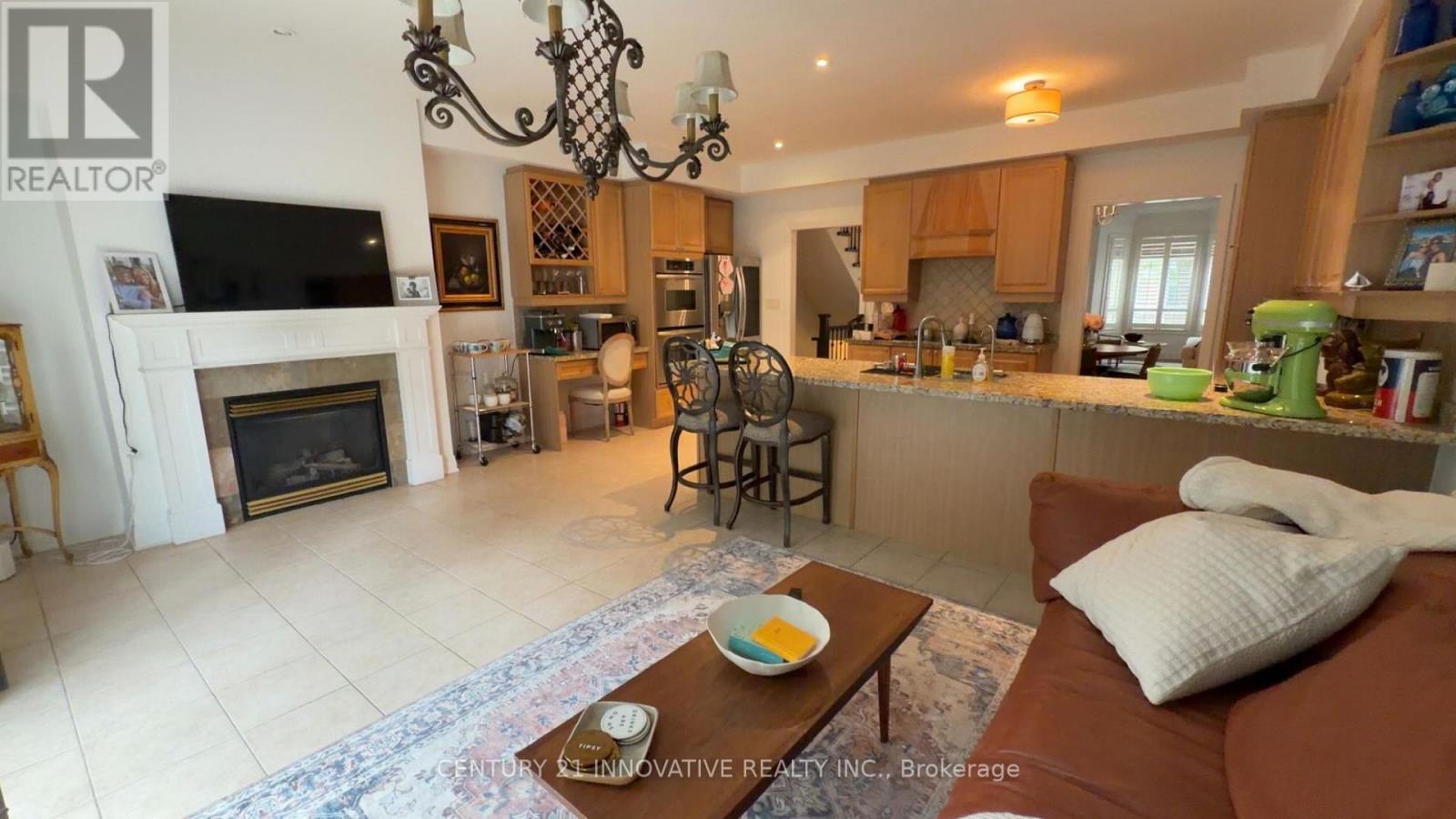16 St Lawrence Drive, Mississauga, ON