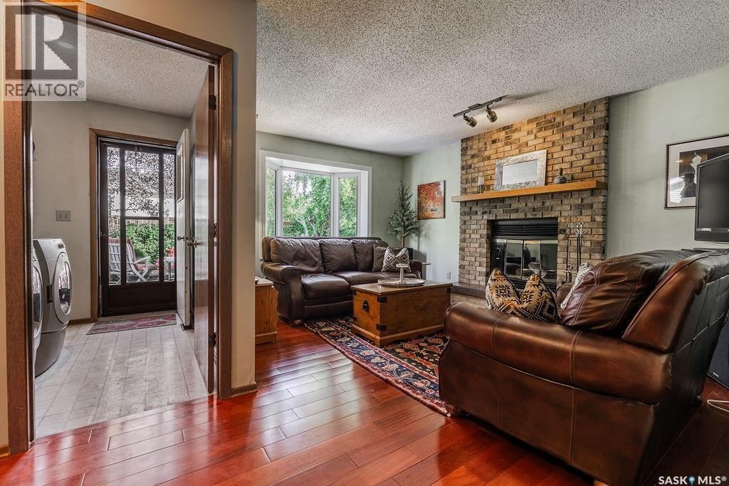 222 Gathercole Crescent, Saskatoon, SK