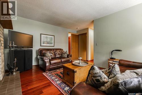 222 Gathercole Crescent, Saskatoon, SK 