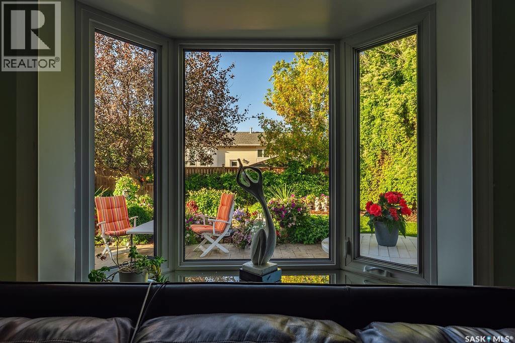 222 Gathercole Crescent, Saskatoon, SK
