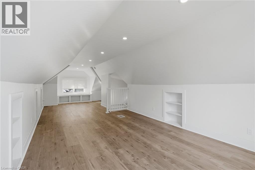 60 Stirton Street, Hamilton, ON
