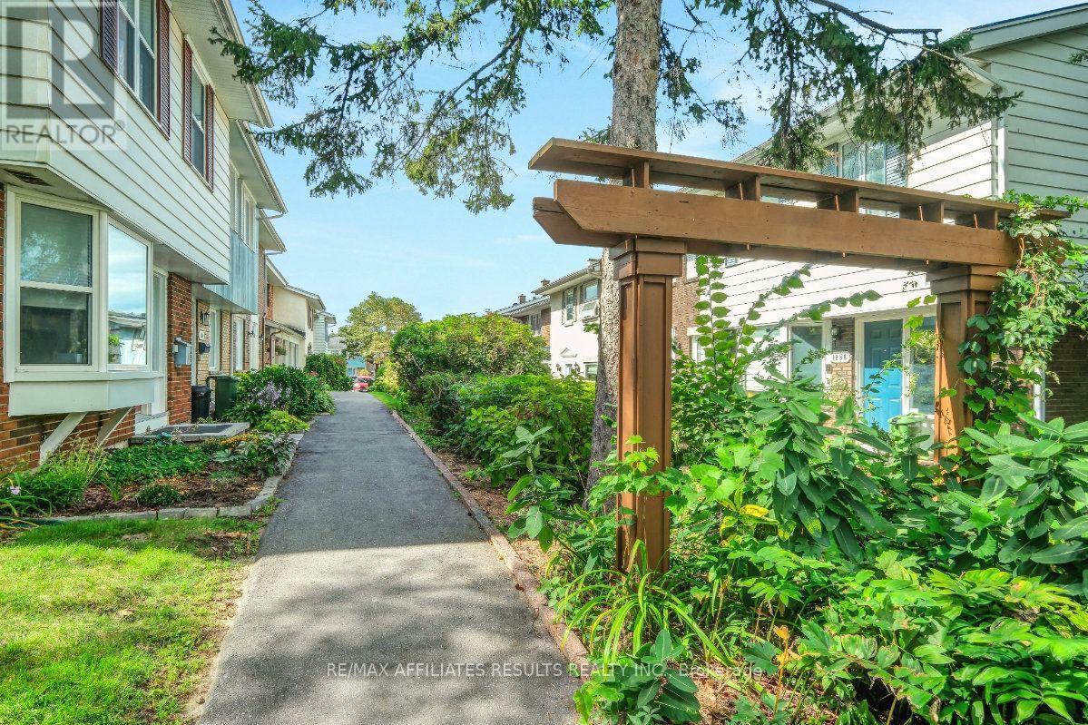 1312 Cornell Street, Ottawa, ON