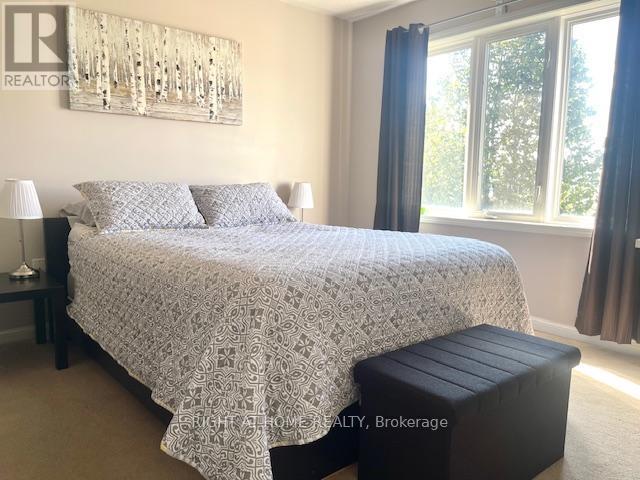 44 Senior Crescent, Cambridge, ON