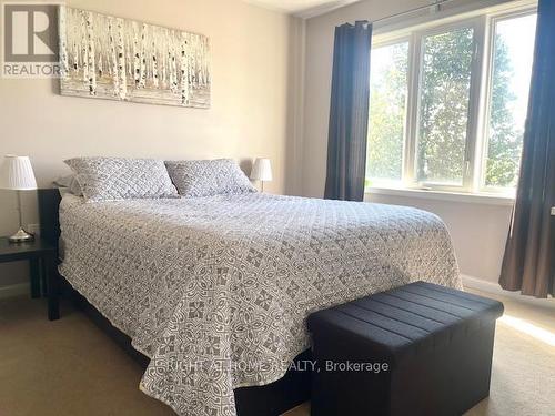 44 Senior Crescent, Cambridge, ON 