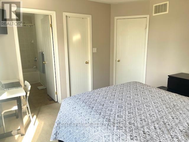 44 Senior Crescent, Cambridge, ON