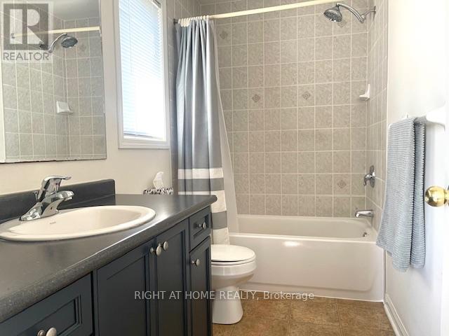 44 Senior Crescent, Cambridge, ON