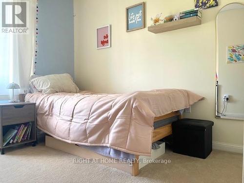 44 Senior Crescent, Cambridge, ON 
