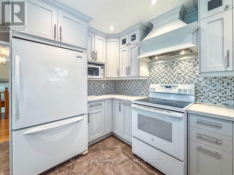 1320 Gatehouse Drive, Mississauga, ON