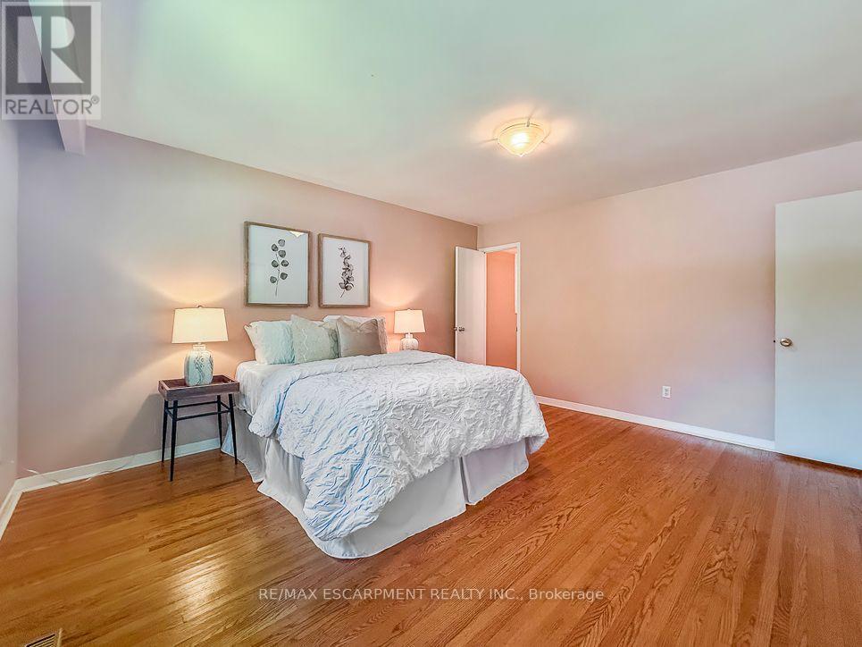 1320 Gatehouse Drive, Mississauga, ON
