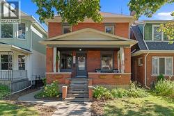 928 WINDERMERE Windsor, ON N8Y 3C4