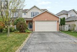 37 BROWNSTONE CRESCENT Clarington, ON L1E 2Y1