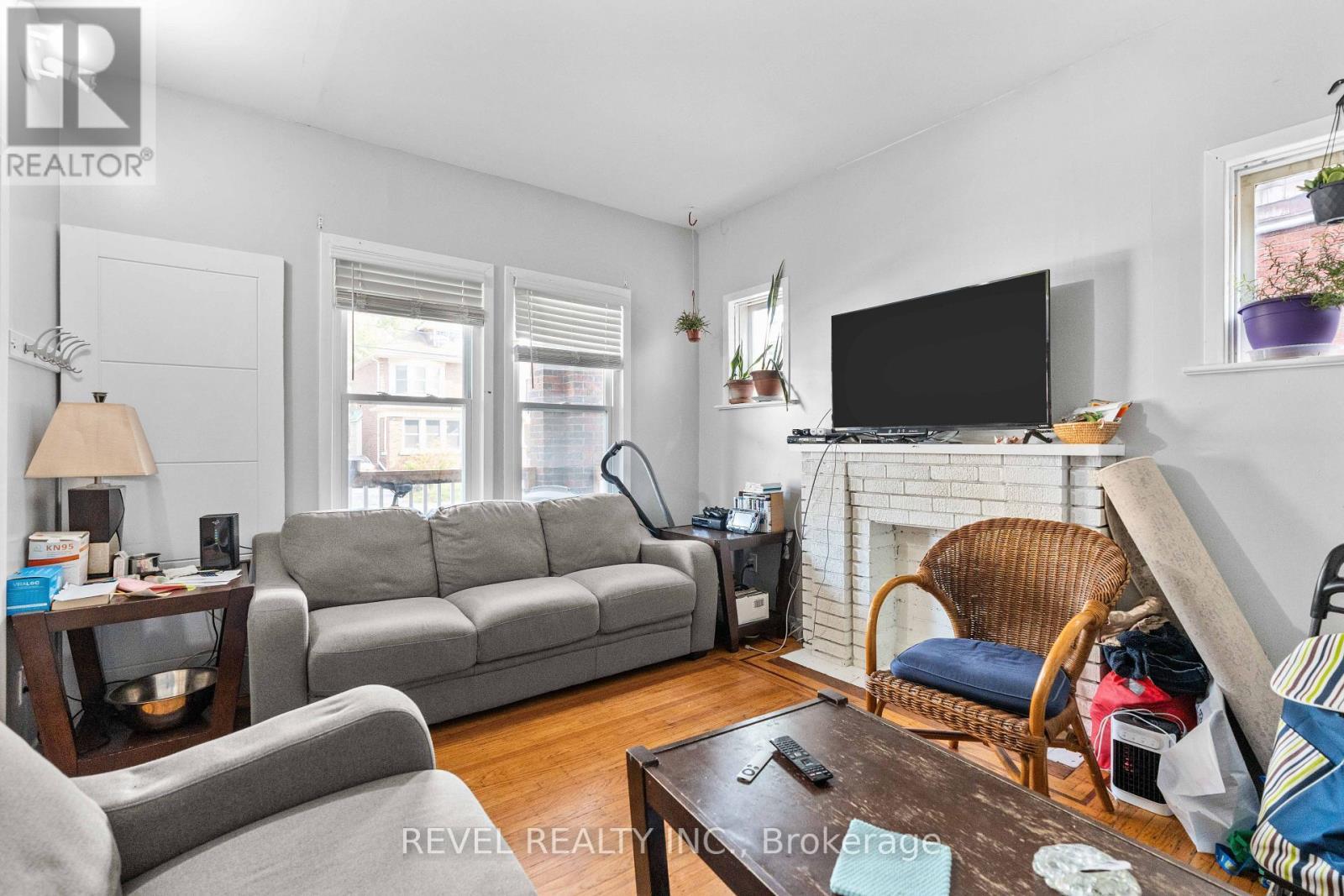 33 Cline Avenue N, Hamilton, ON