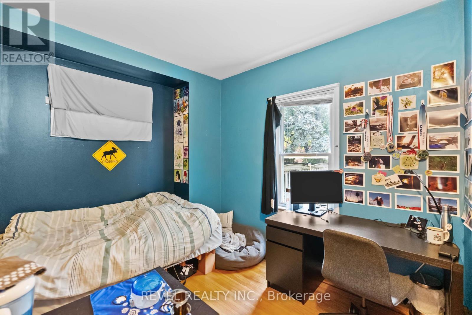 33 Cline Avenue N, Hamilton, ON