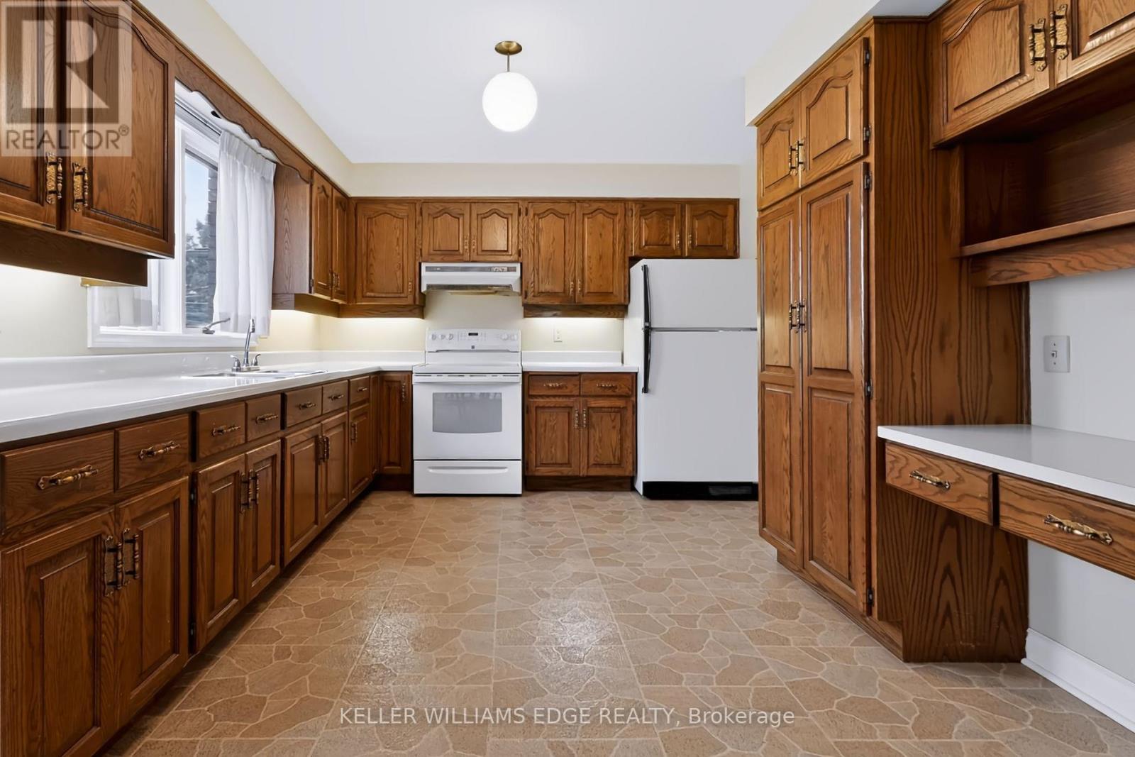 54 Monte Drive, Hamilton, ON