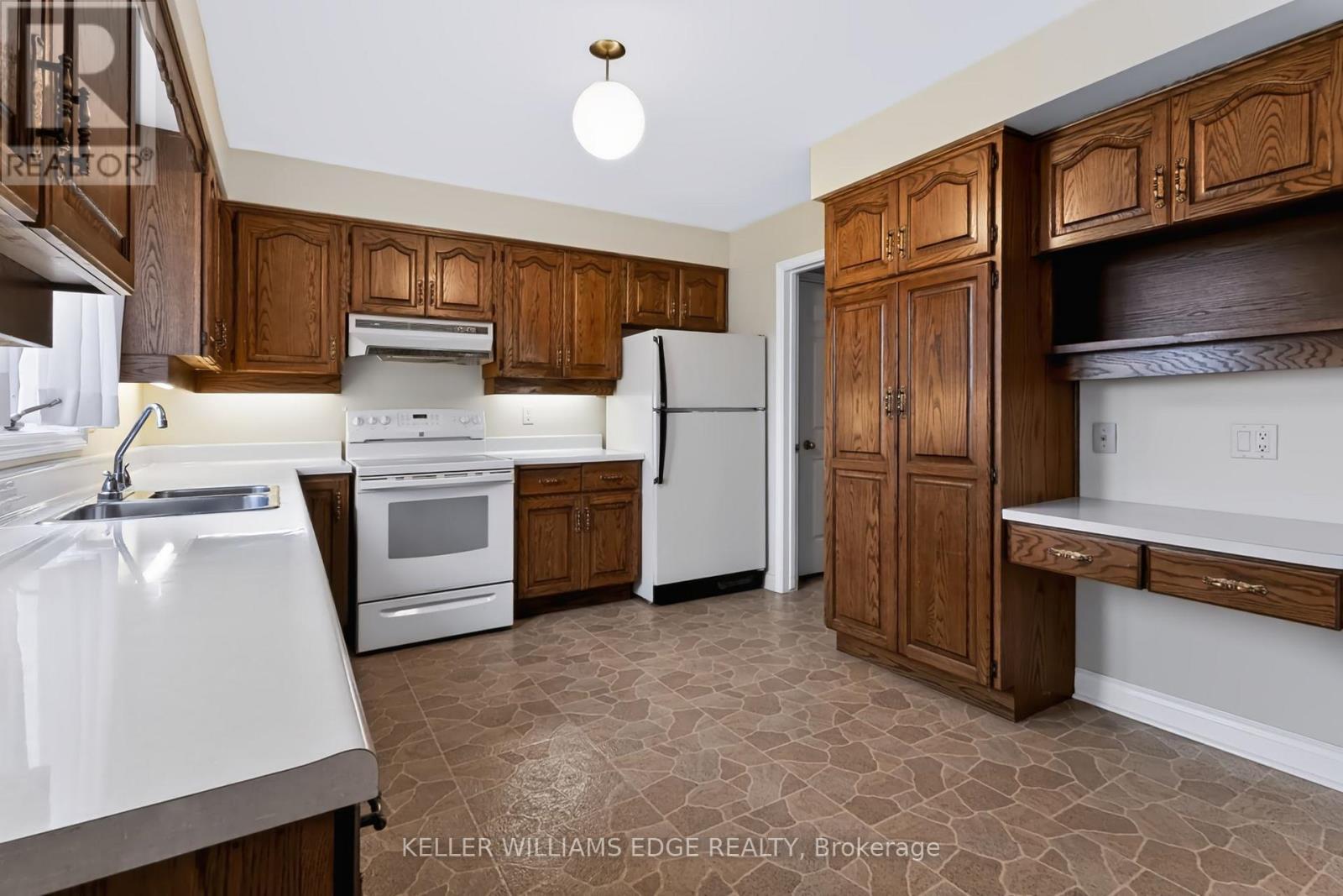 54 Monte Drive, Hamilton, ON