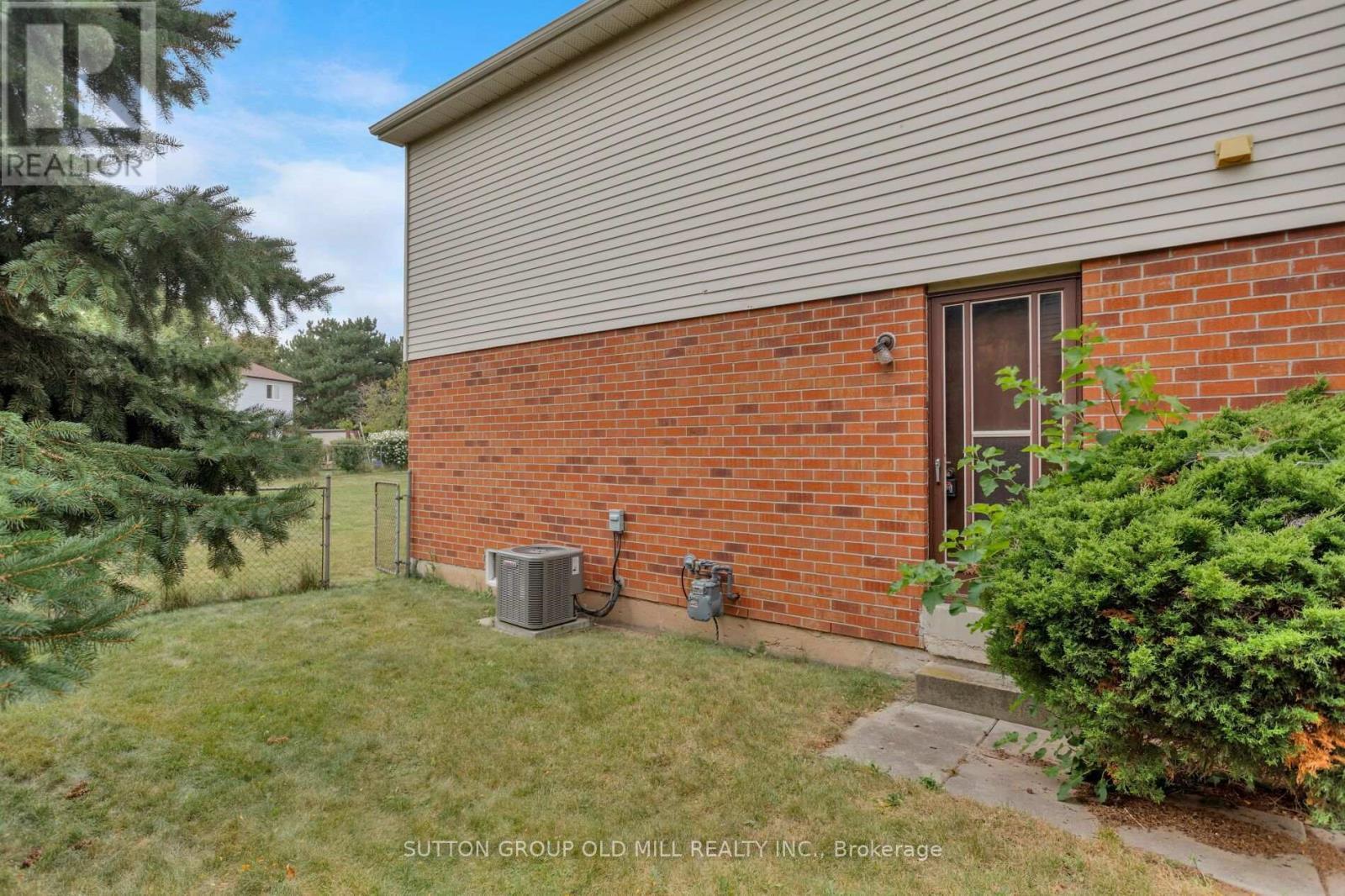 6364 Plowmans Heath, Mississauga, ON