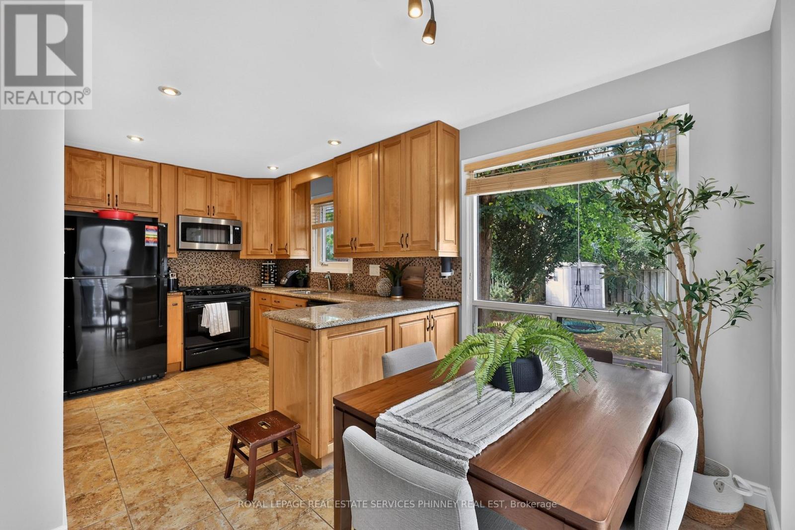 2467 Grindstone Court, Mississauga, ON