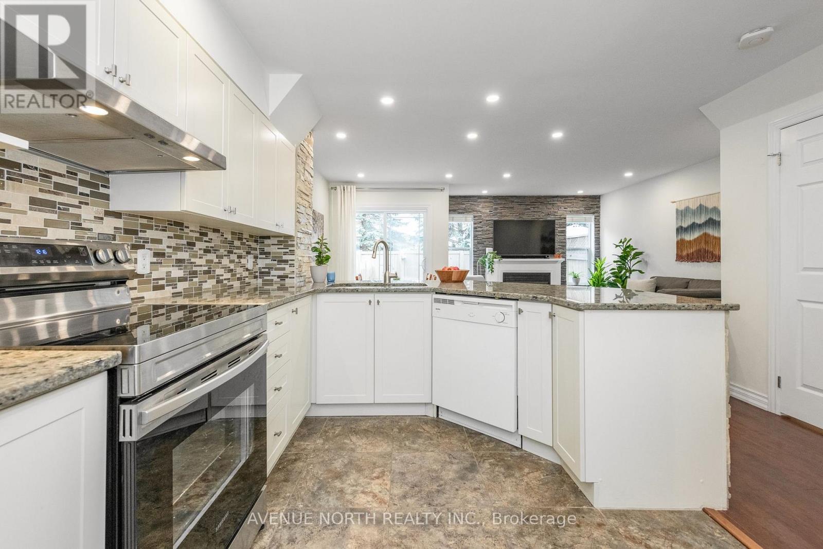89 Silverlace Private, Ottawa, ON