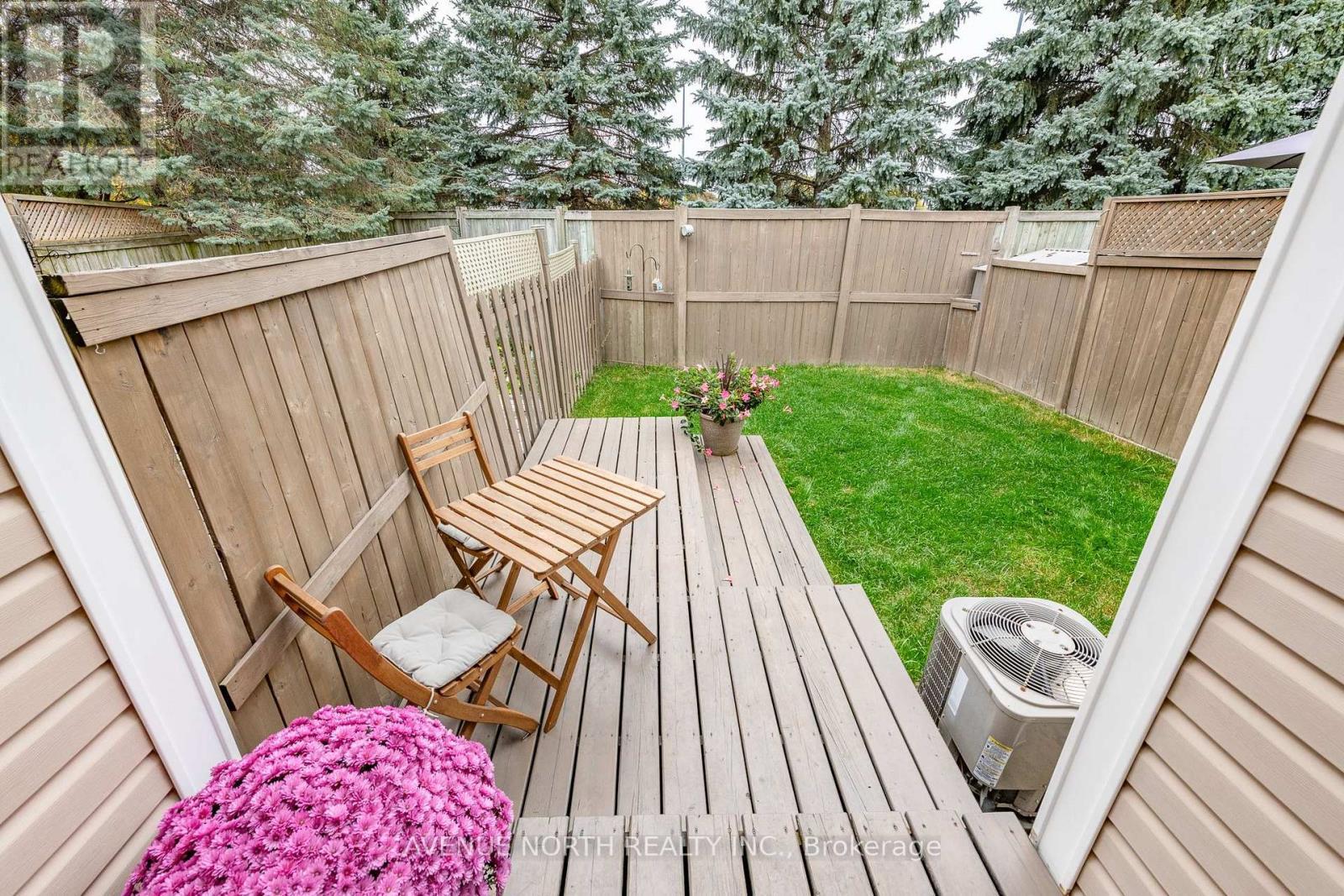 89 Silverlace Private, Ottawa, ON