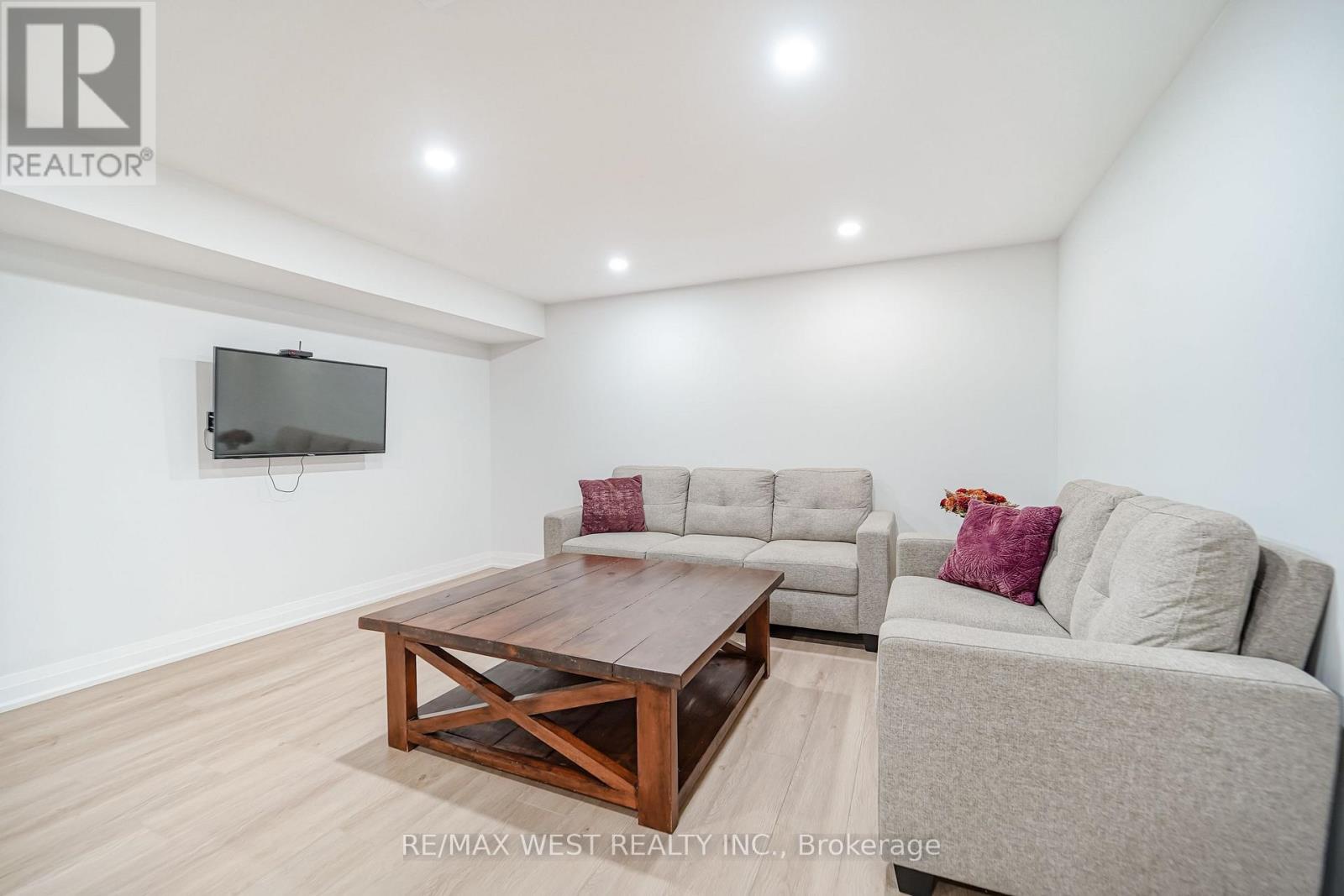 765 Dodsworth Crescent, Mississauga, ON