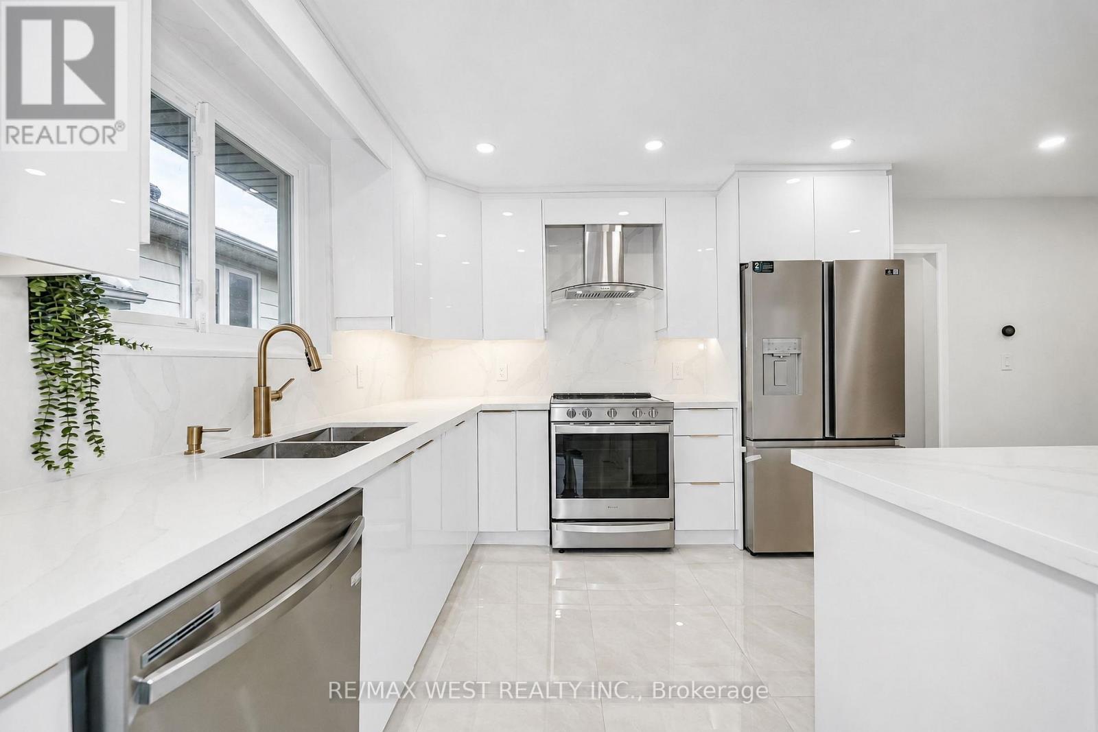 765 Dodsworth Crescent, Mississauga, ON