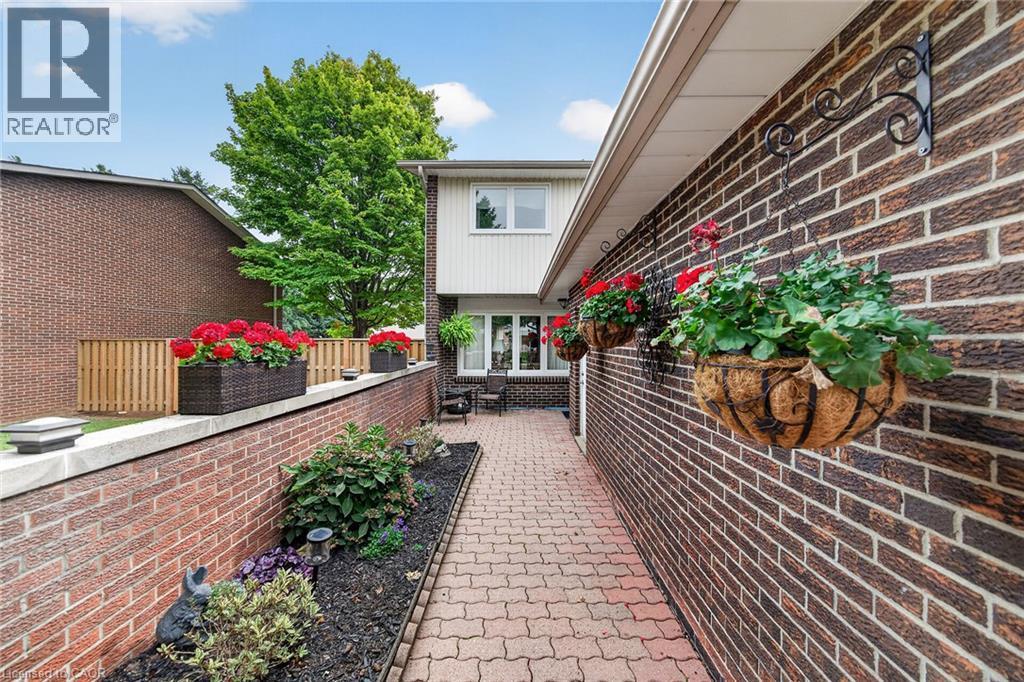 5294 Bromley Road, Burlington, ON