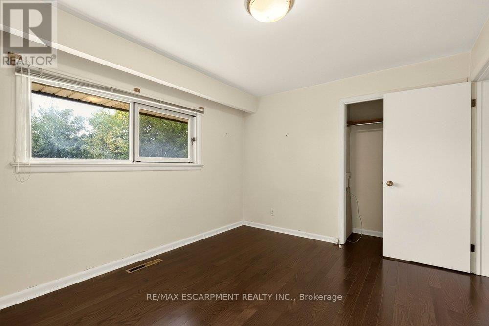 970 Danforth Avenue, Burlington, ON