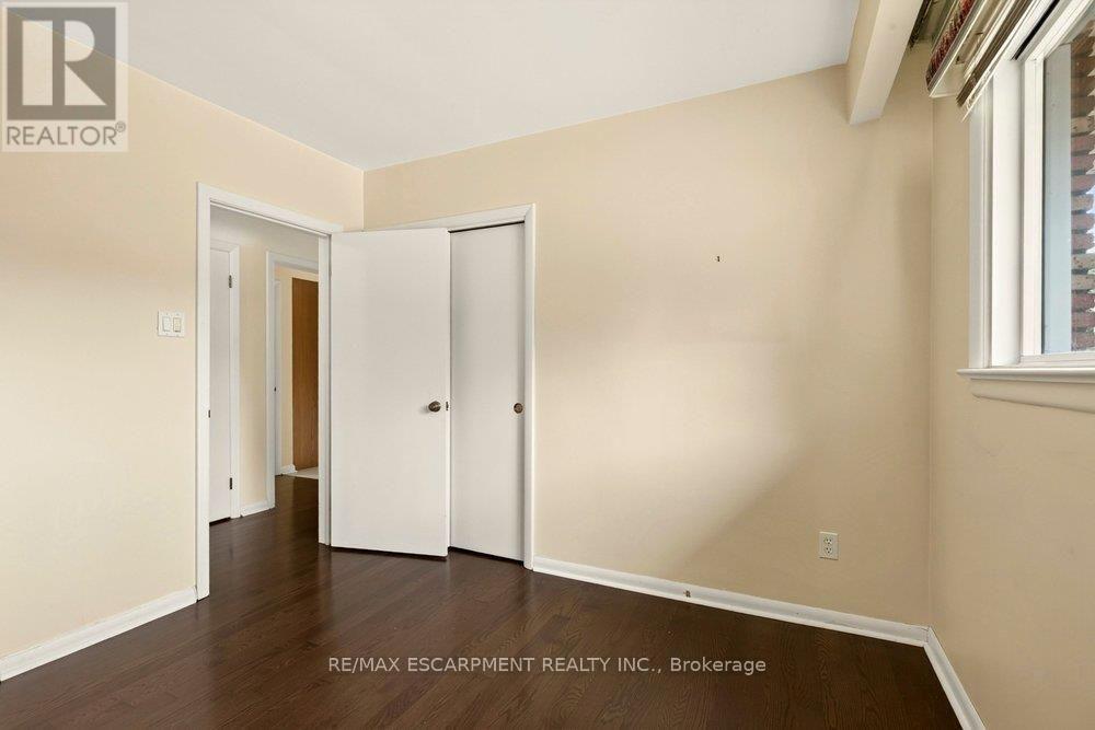 970 Danforth Avenue, Burlington, ON