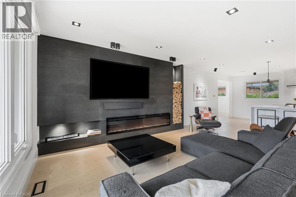 9 Donlea Drive, Hamilton, ON