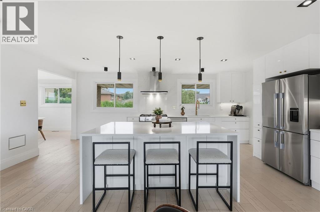 9 Donlea Drive, Hamilton, ON