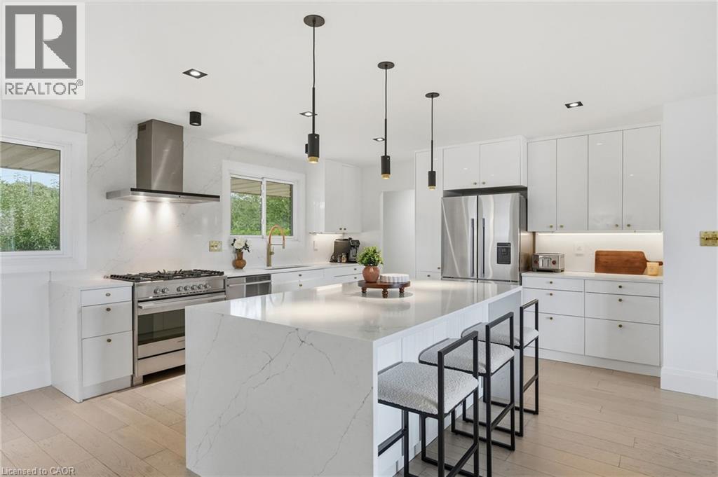 9 Donlea Drive, Hamilton, ON