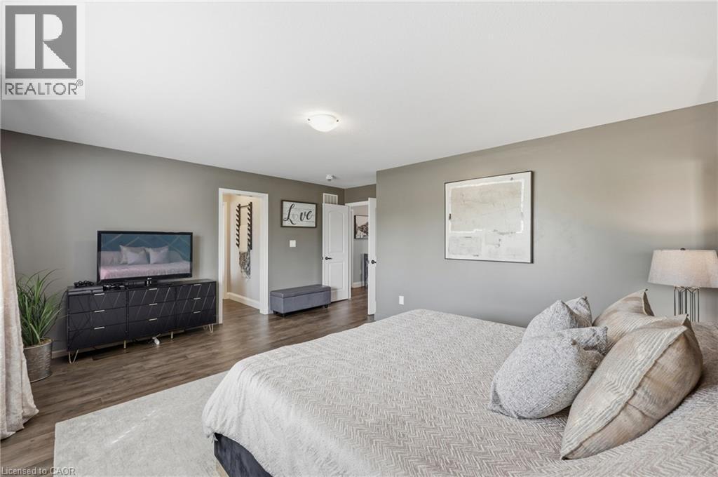 47 Larry Crescent, Caledonia, ON