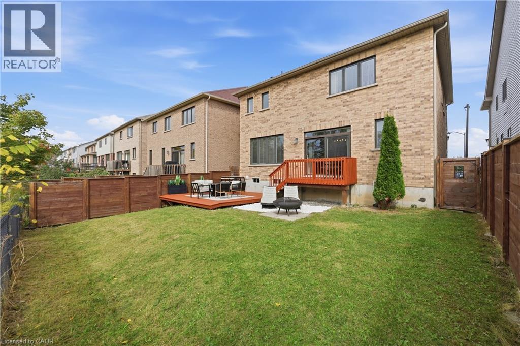 47 Larry Crescent, Caledonia, ON