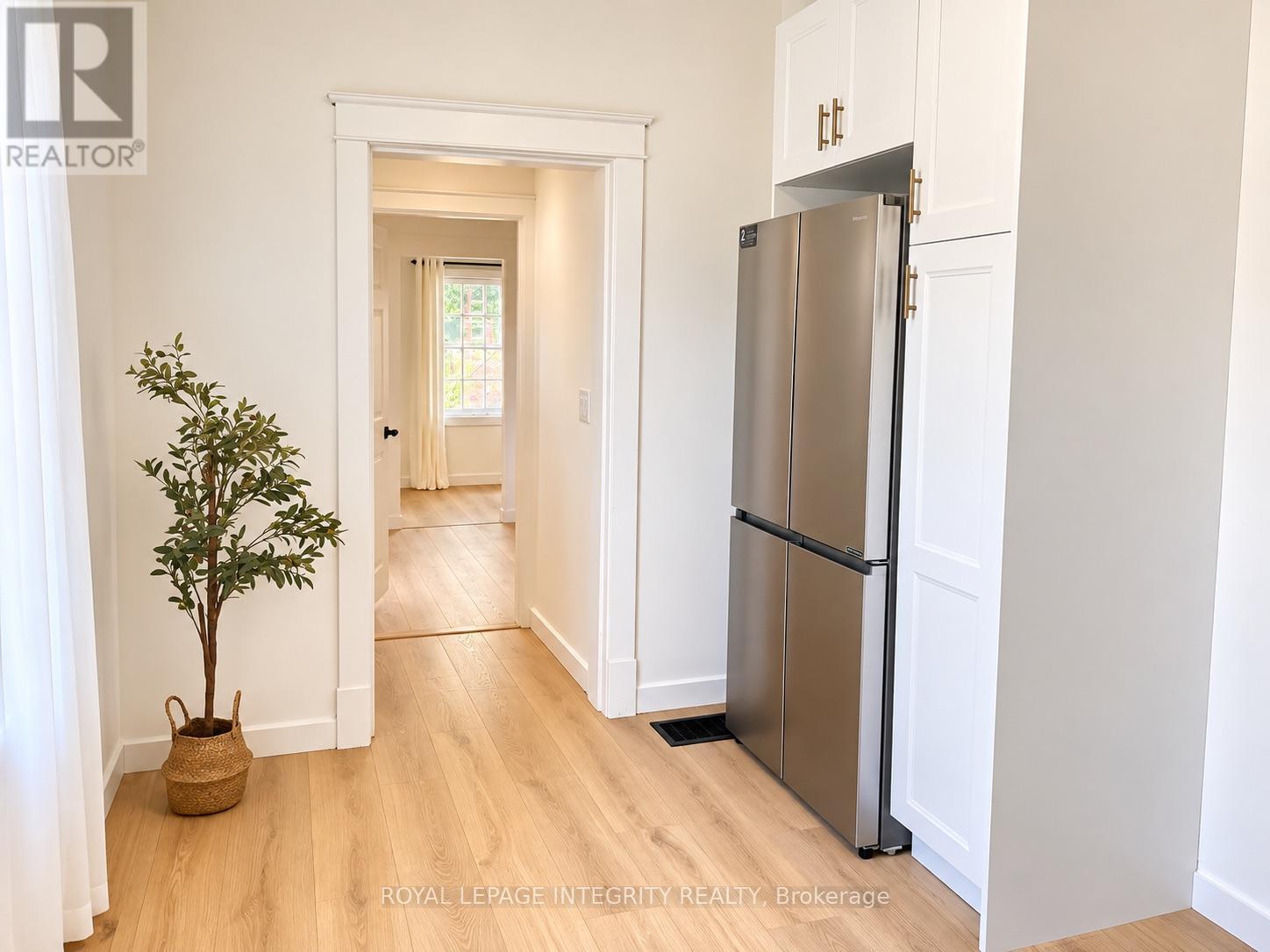 920 Gladstone Avenue, Ottawa, ON