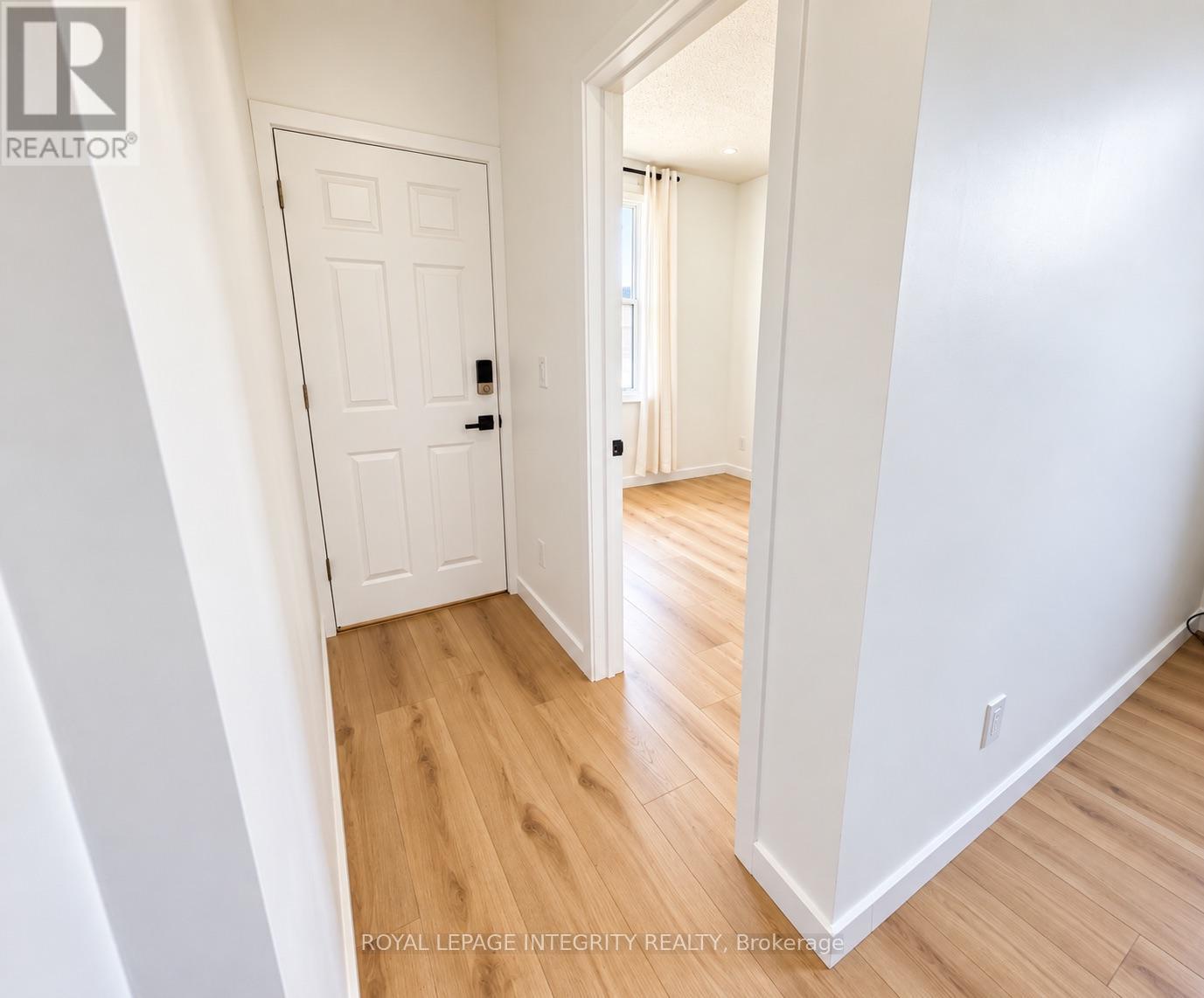 920 Gladstone Avenue, Ottawa, ON