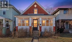 977 GLADSTONE Windsor, ON N9A 2R5