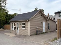 375 ALMOND LANE St. Catharines (Secord Woods), ON L2T 1B9